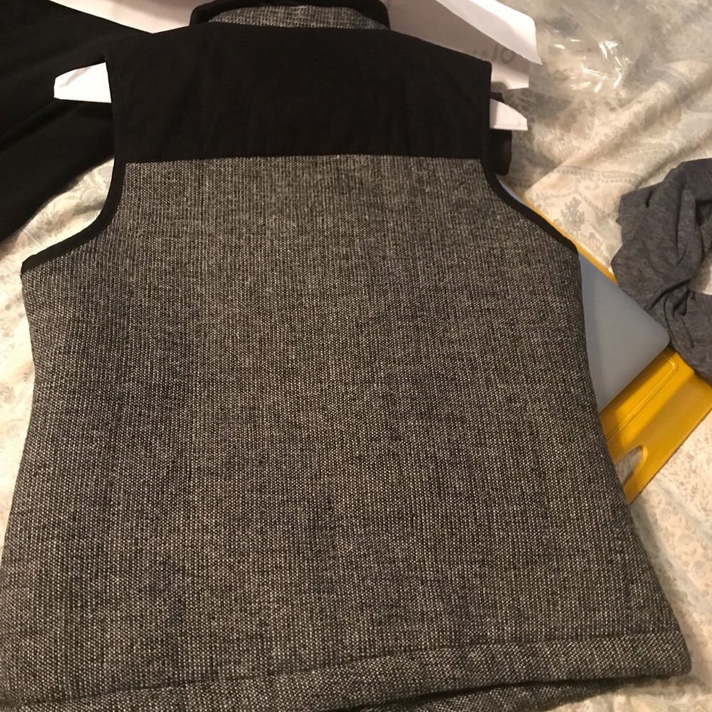 Mossimo vest!